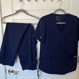 Figs Navy Scrub Set